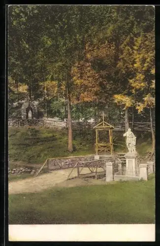 AK Auriesville, NY, Statue of St. Rene Goupil and Indian Boy in the Ravine
