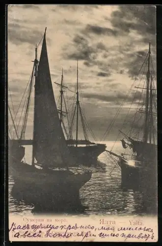 AK Yalta, Wasserpartie mit Segelbooten