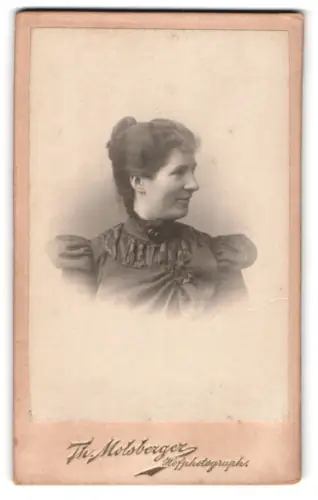 Fotografie Th. Molsberger, Arolsen, Frau Mayer im Profil