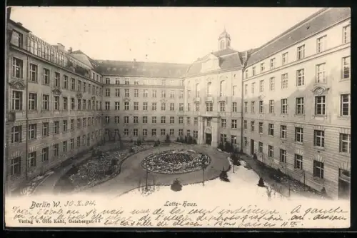 AK Berlin W.-Schöneberg, Lette-Haus, Innenhof