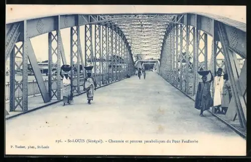 AK Saint-Louis, Chaussée et poutres paraboliques du Pont Faidherbe