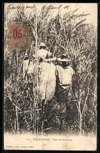 AK Madagascar, Dans le Bararatra
