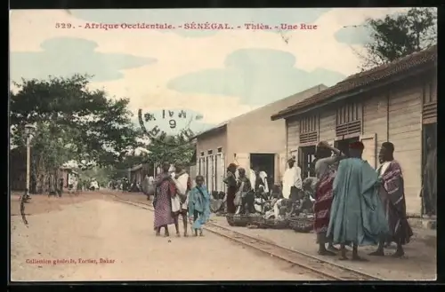 AK Thiès, Une Rue