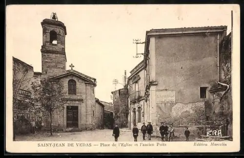 AK Saint-Jean de Vedas, Place de l`Eglise et l`ancien Puits
