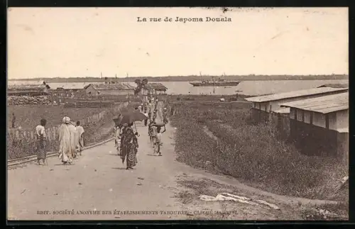 AK Douala, La rue de Japoma