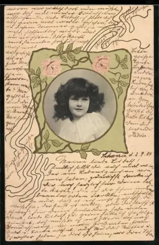 Präge-AK Portrait eines jungen Kindes im Passepartout mit Rosen