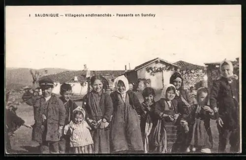 AK Salonique, Villageois endimanchés