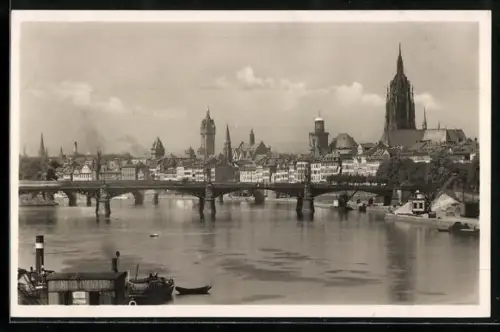 AK Frankfurt-Sachsenhausen, Blick auf Stadt und Obermainbrücke