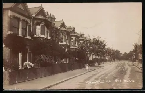 AK London, Killarney Road