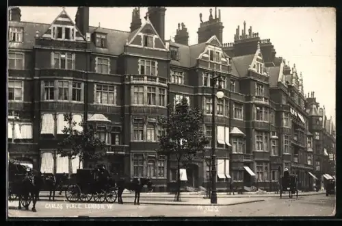 AK London, Carlos Place