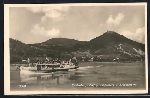 AK Kahlenbergerdorf, Dampfer auf der Donau, Kahlenberg und Leopoldsberg