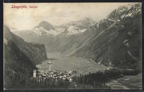 AK Längenfeld /Ötztal, Panorama mit Ort und Kirche