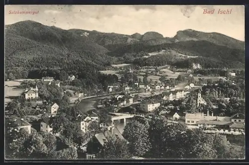 AK Bad Ischl /Salzkammergut, Panorama mit Ort und Fluss