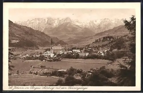 AK St. Johann im Pongau, Ortspanorama mit Kirche und Tennengebirge