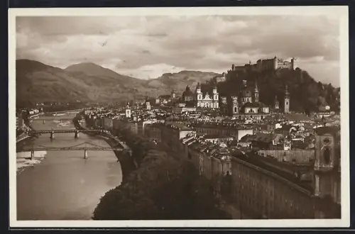 AK Salzburg, Panorama mit Festung Hohensalzburg, Dom und Salzach