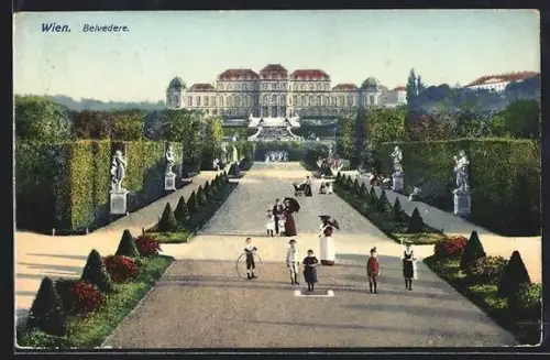 AK Wien, Schloss Belvedere, Gartenallee mit Statuen und Spaziergängern