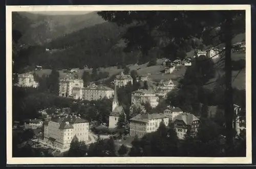 AK Bad Gastein, Panorama mit Kurviertel, Kirche und Hotelbauten