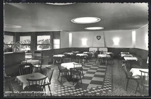 AK Schönberg /Tirol, Hotel-Café Jagerhof, Innenansicht
