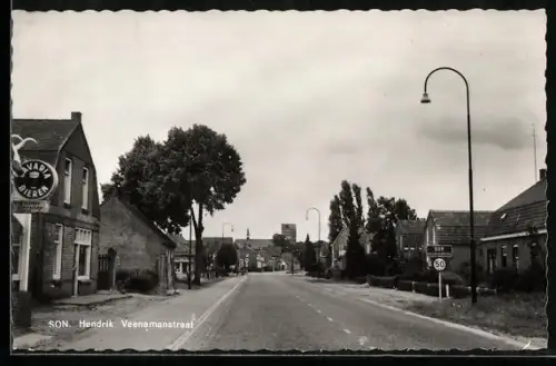 AK Son, Hendrik Veenemanstraat