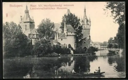 AK Budapest, Landwirtschaftliches Museum mit Ruderboot