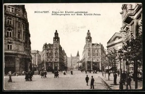 AK Budapest, Schlangenplatz mit Erzb. Klotild-Palais