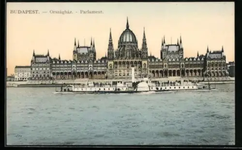 AK Budapest, Parlament vom Wasser aus gesehen, Flusspartie mit Dampfer