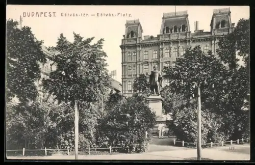 AK Budapest, Eötvös-Platz mit Denkmal