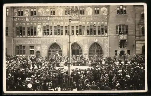 Foto-AK Basel, Festlicher Anlass, Soldaten mit geschulterten Waffen, Abmarsch der Züricher