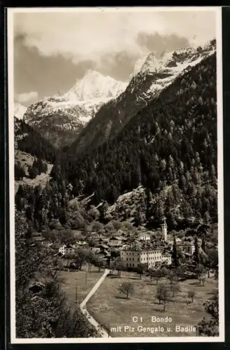 AK Bondo, Panorama mit Piz Gengalo und Badile