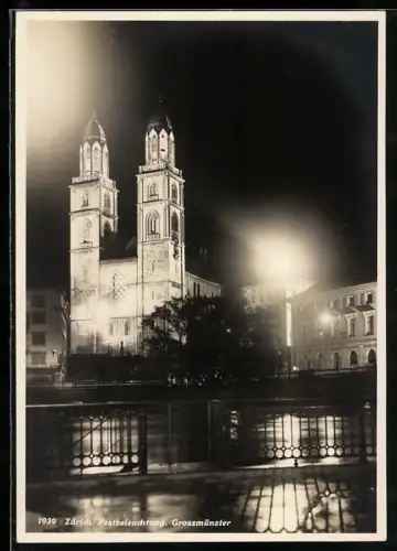 AK Zürich, Grossmünster in Festbeleuchtung