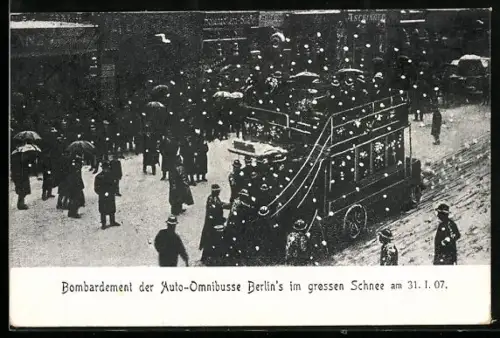 AK Berlin, Bombardement der Auto-Omnibusse im grossen Schnee am 31.07.07
