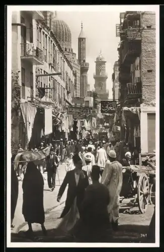AK Tunis, Bazarstrasse mit Geschäften