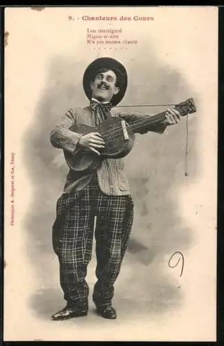 AK chanteurs de cours, Mann spielt auf einer Gitarre