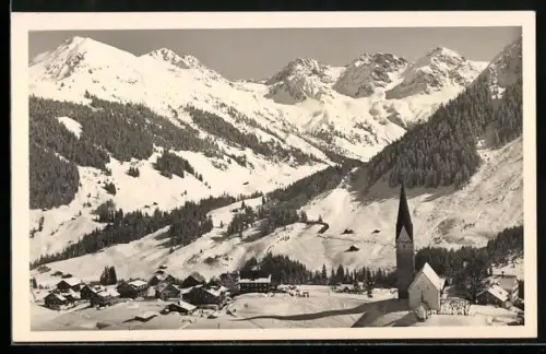 AK Mittelberg, Gesamtansicht im Schnee mit Hammerspitze, Fiederepass un Schafalpköpf