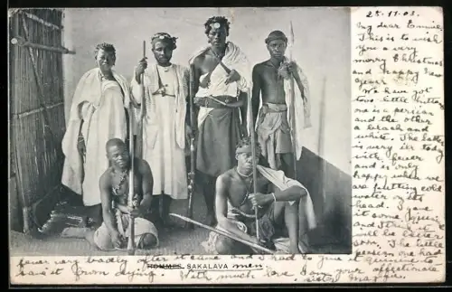 AK Madagascar, Hommes Sakalava, Männer des Stammes der Sakalava