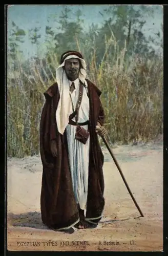 AK Egyptian Types, A Bedouin, Beduine in Tracht
