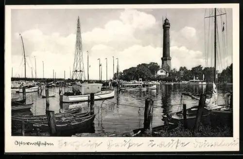 AK Swinemünde-Osternothafen, Hafenpartie mit Leuchtturm, Boote