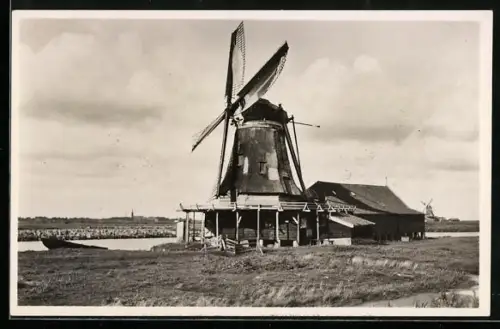AK Zaandam /Oostzijderveld, Cacaoboonenmolen Quak, Windmühle