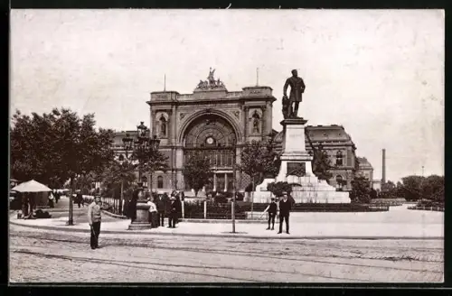 AK Budapest, Ostbahnhof und Baross-Denkmal