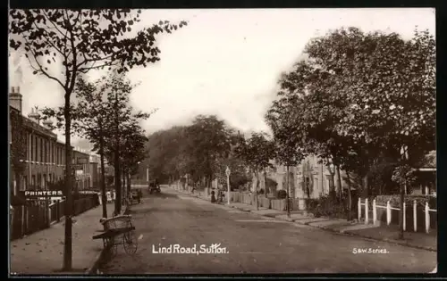 AK Sutton, Lind Road