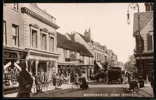 AK Maidenhead, High Street