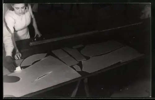 Foto-AK Brazzaville, Service de l`intendance de L`A.F.L., Ateliers de confection