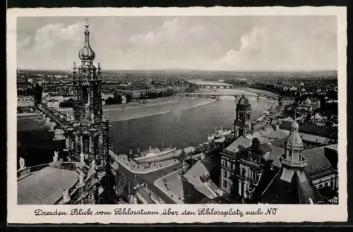 AK Dresden, Blick vom Schlossturm über den Schlossplatz nach Nordosten
