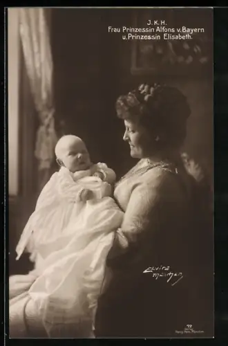 AK Frau Prinzessin Alfons von Bayern mit Prinzessin Elisabeth im Arm