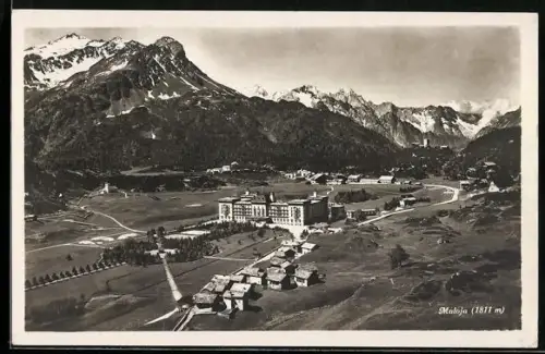 AK Maloja, Gesamtansicht mit Bergpanorama
