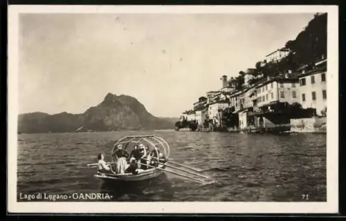 AK Gandria /Lago di Lugano, Uferpartie mit Bergpanorama u. Boot