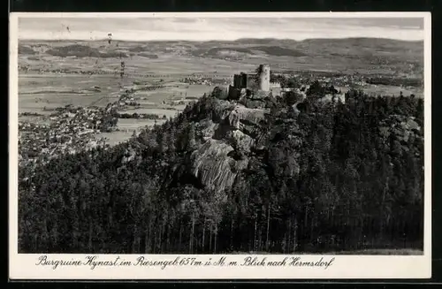 AK Hermsdorf im Riesengebirge, Blick von der Burgruine Kynast auf die Stadt im Tal