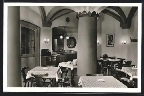 AK Kaiserslautern, Restaurant Historischer Pfalzkeller, Innenansicht, Am Altenhof 14