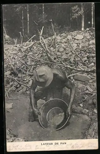 AK Bergmann beim Goldschürfen