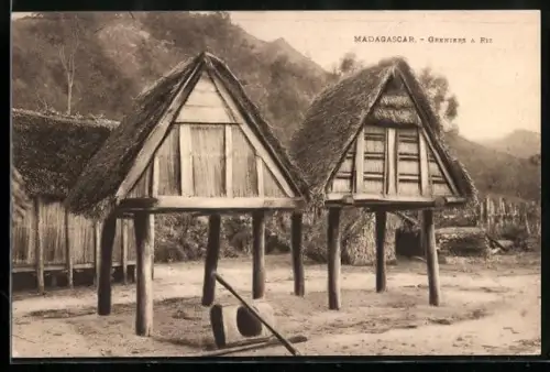 AK Madagascar, Grenieres a Riz